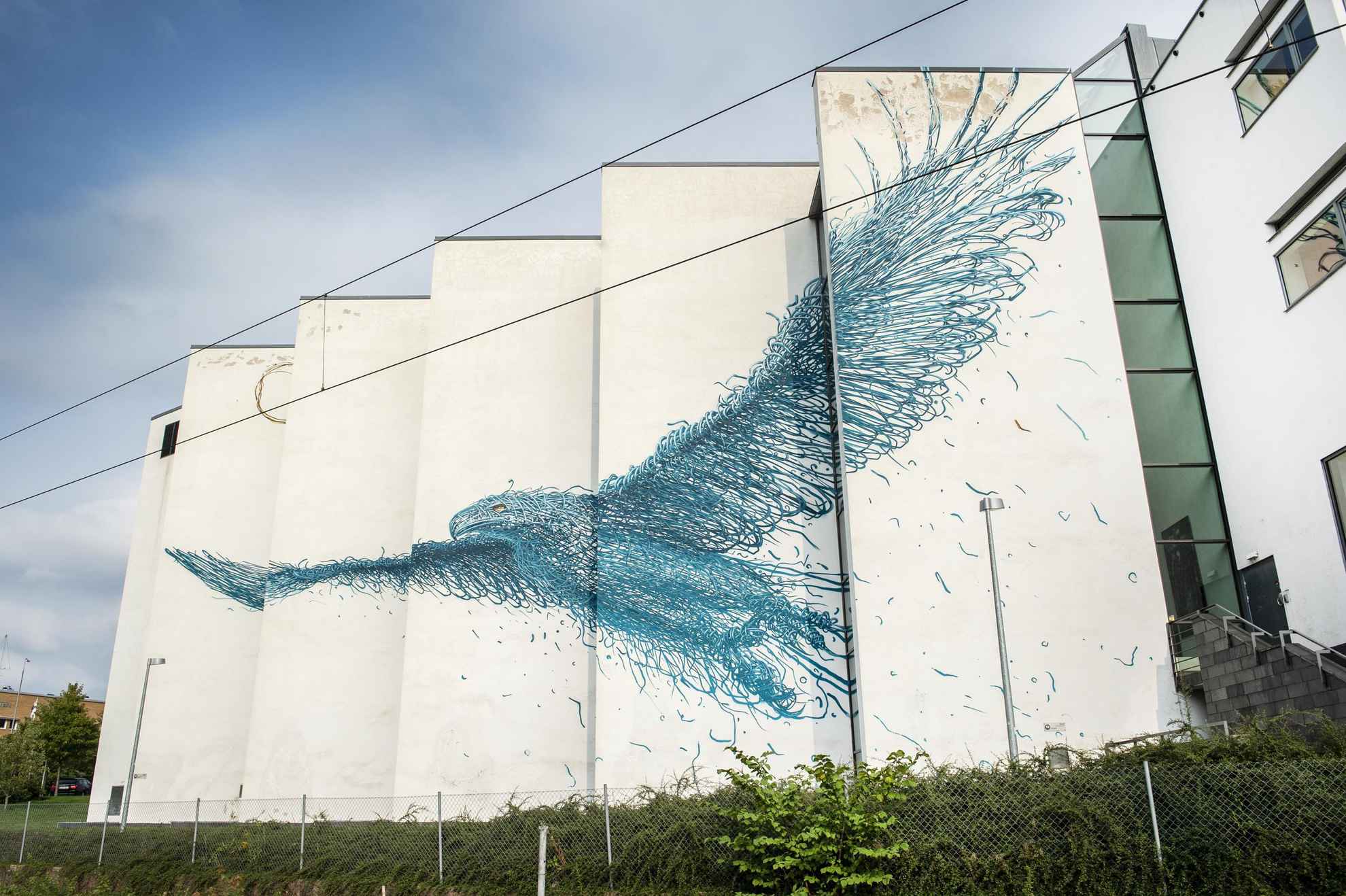 Blue eagle von DALeast für No Limit Street Art, Borås