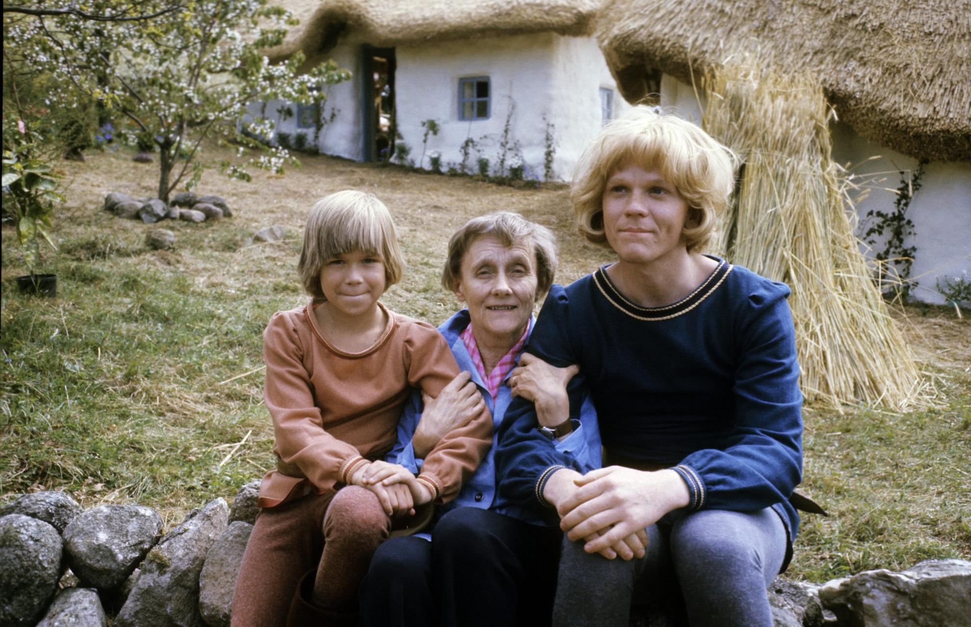 Astrid Lindgren bei den Dreharbeiten zu 'Die Brüder Löwenherz'